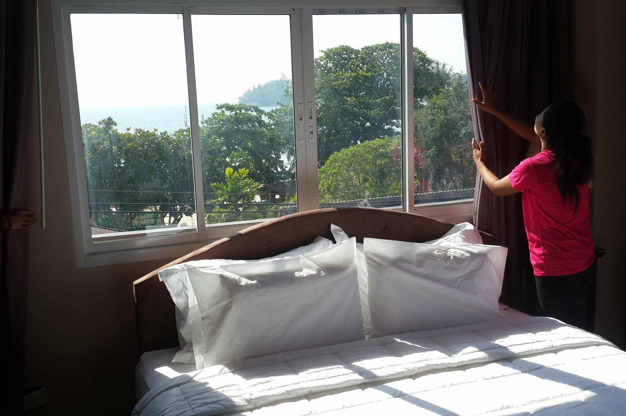 Kata Beachwalk Hotel And Bungalows Экстерьер фото